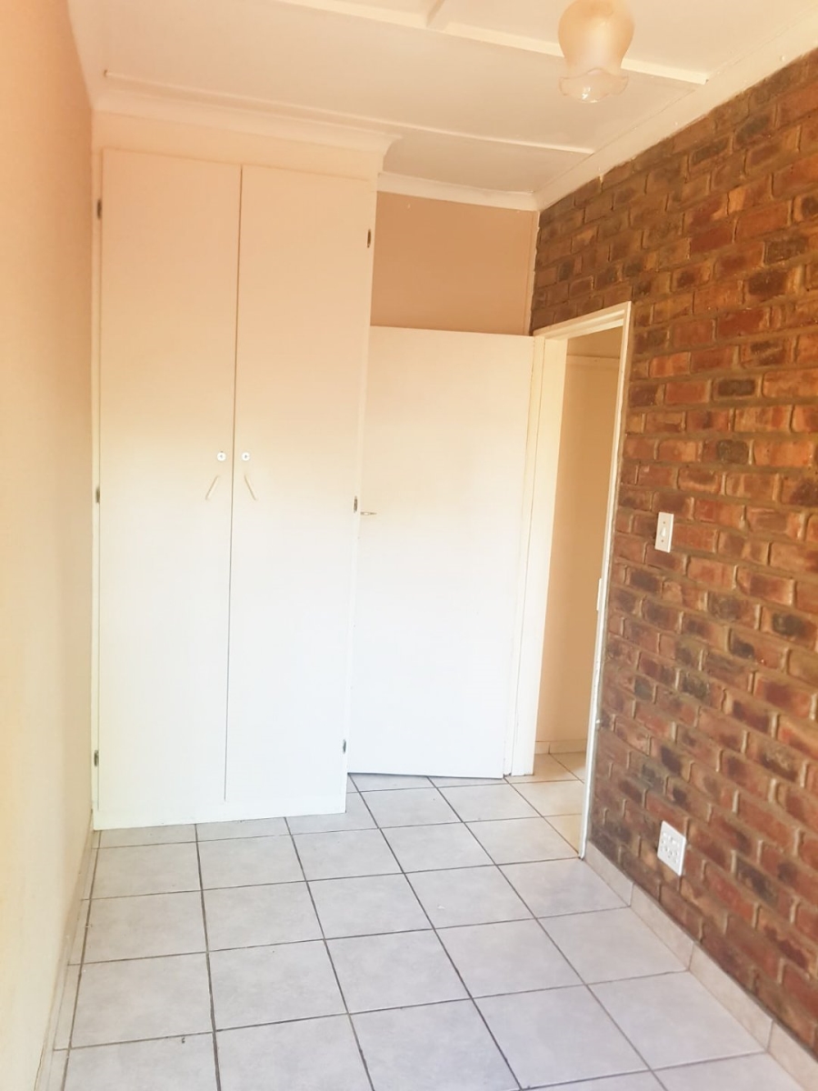  Bedroom Property for Sale in Wilkoppies North West